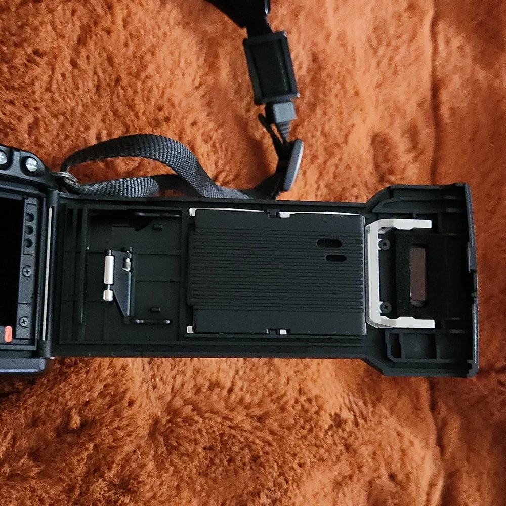 CANON EOS REBEL G FILM CAMERA WITH STRAP